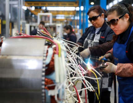中国表示其制造业活动在1月份连续第二个月收缩
