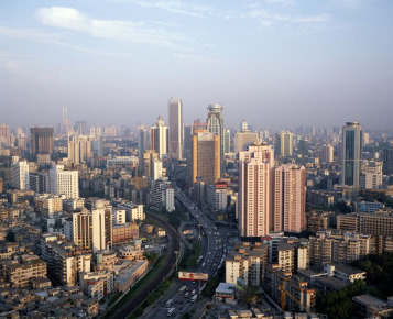 中国最高银行监管机构要求银行推进改革