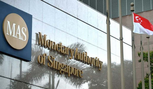 小储户涌向新加坡储蓄债券