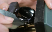 Google Pixel Watch 拆解揭示了可修复性和成本节约的程度