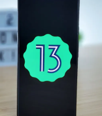 谷歌刚刚宣布Android13已经完成并从今天开始推广到Pixel手机
